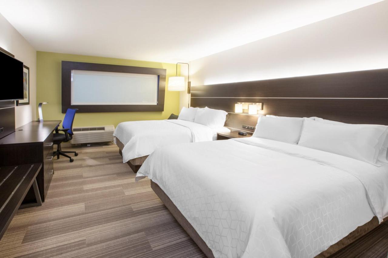 Holiday Inn Express & Suites - Parsons, An Ihg Hotel Екстер'єр фото